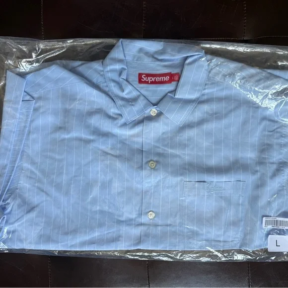 トップス Supreme Stripe S/S Pajama Shirt Lt.Blue Supreme Stripe S S Pajama Shirt (SS25) - $158